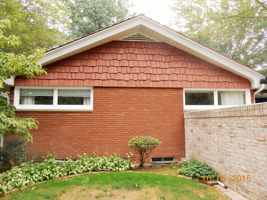 Choosing Shingle Colors to Clad a Gable Wall