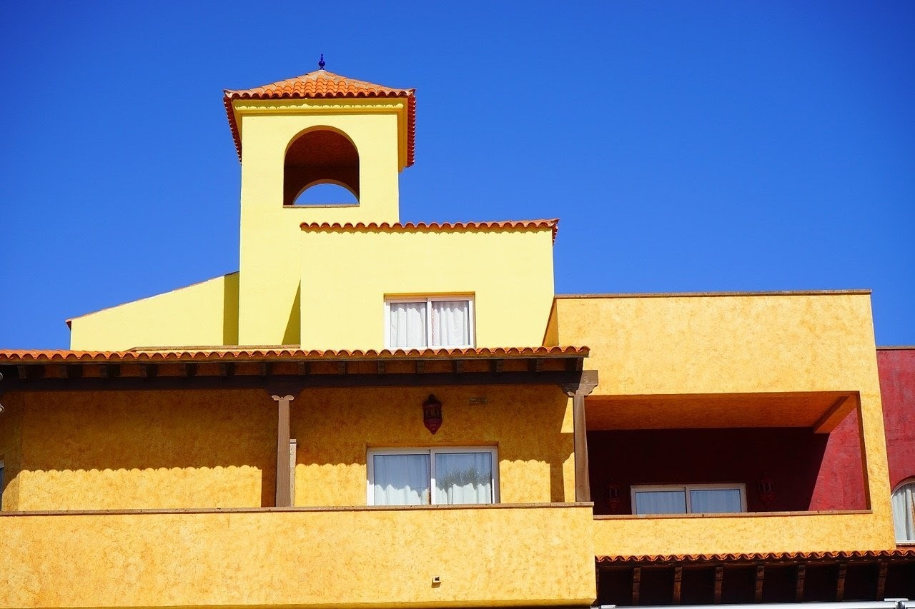 Modern Mediterranean Flat Roof Style