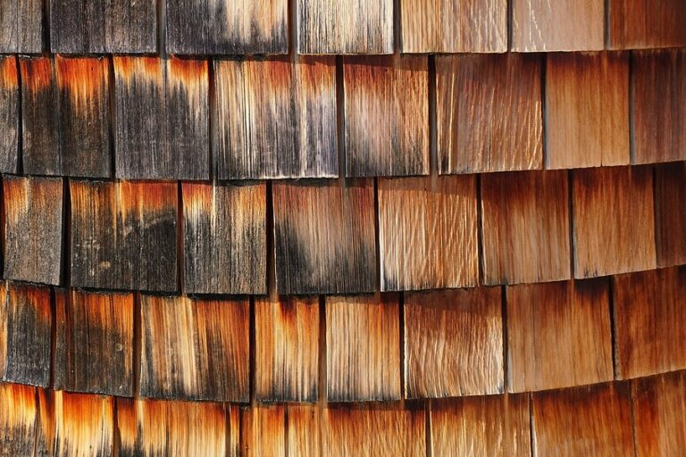 wood shingle siding texture