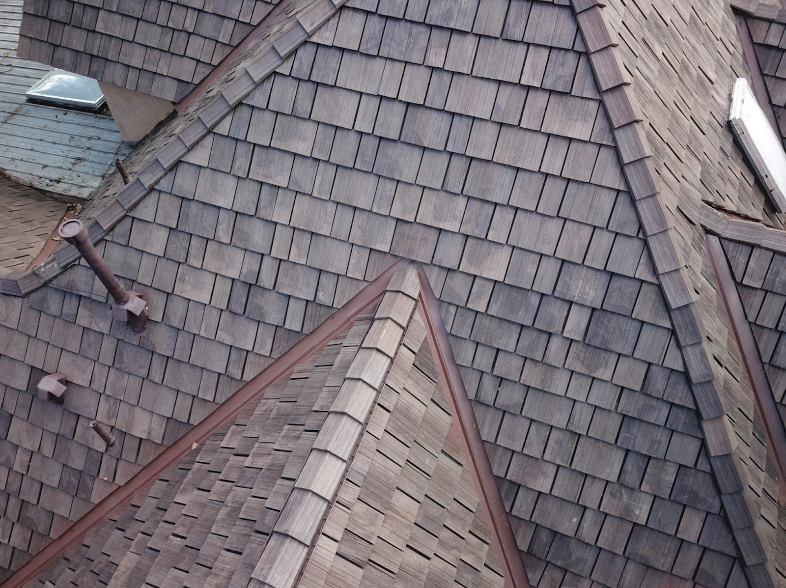 wood roof shingles